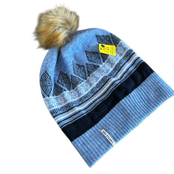 Turtle Fur NEW Women's Ellen Recycled Pom WInter Hat In Sky Blue - Picture 2 of 11